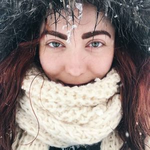 Meet your Posher, Dominique